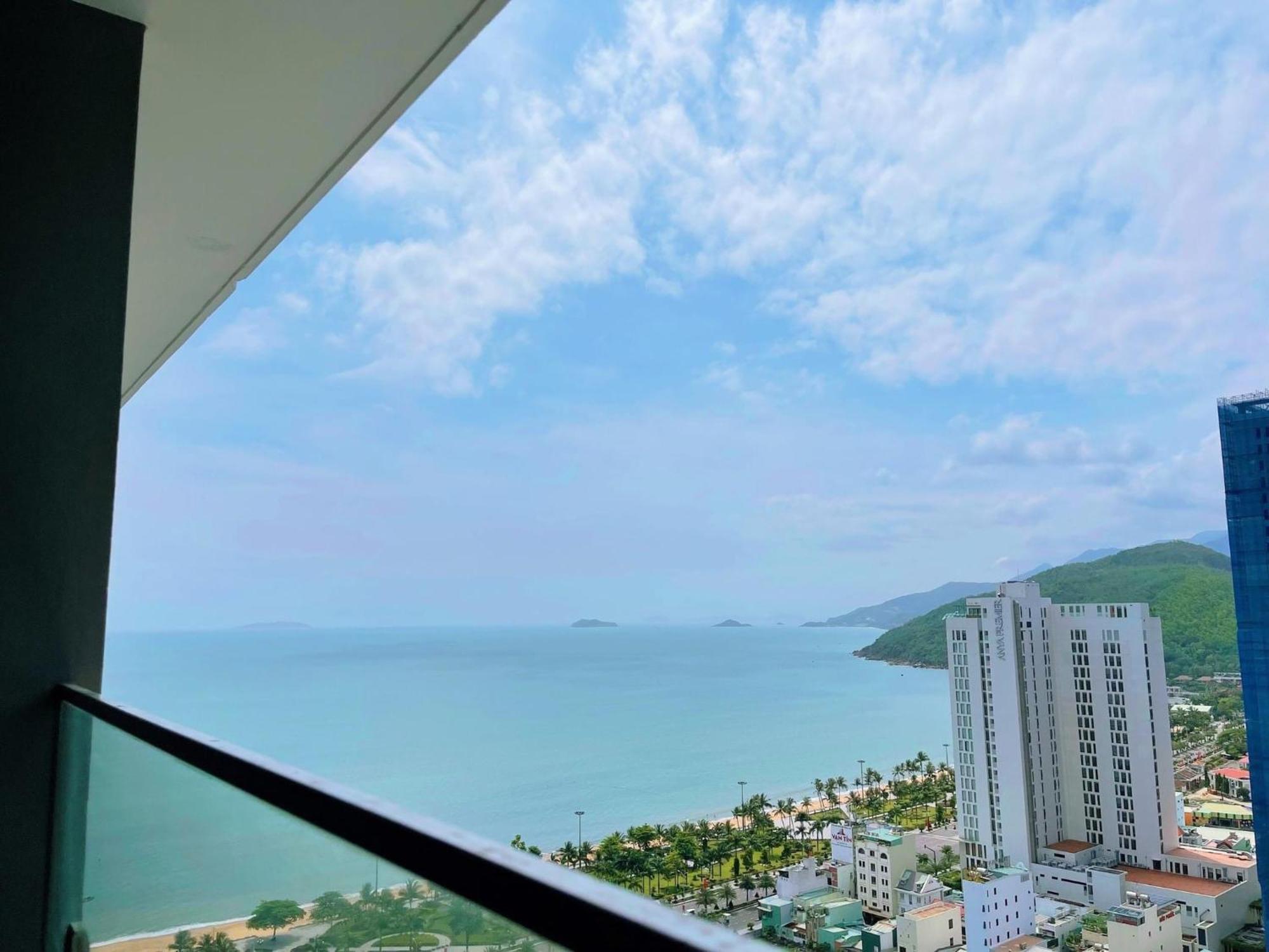 Tony Apartment -Flc Sea Tower Куїнон Екстер'єр фото